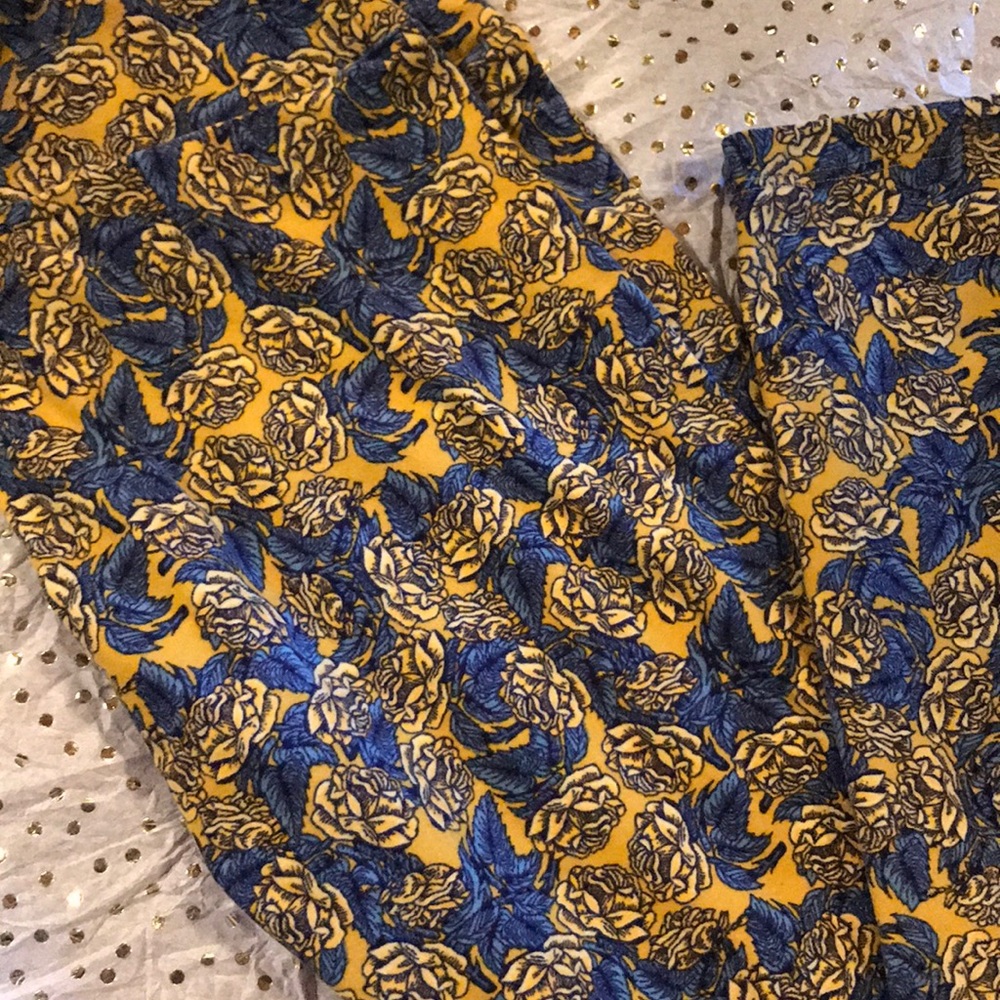 LulaRoe One Size Leggings Never worn